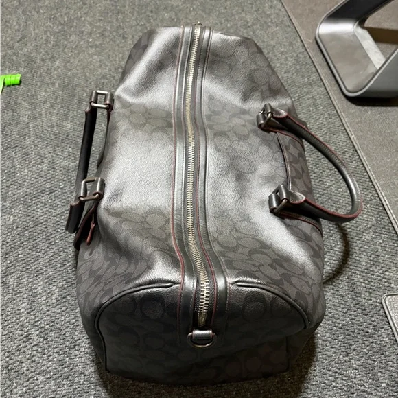 Coach Men’s Signature Duffel Bag - Picture 2 of 7